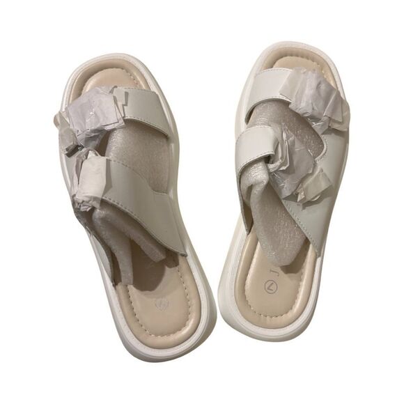 Women Jeko Platform Sandals​​ - Picture 1 of 6